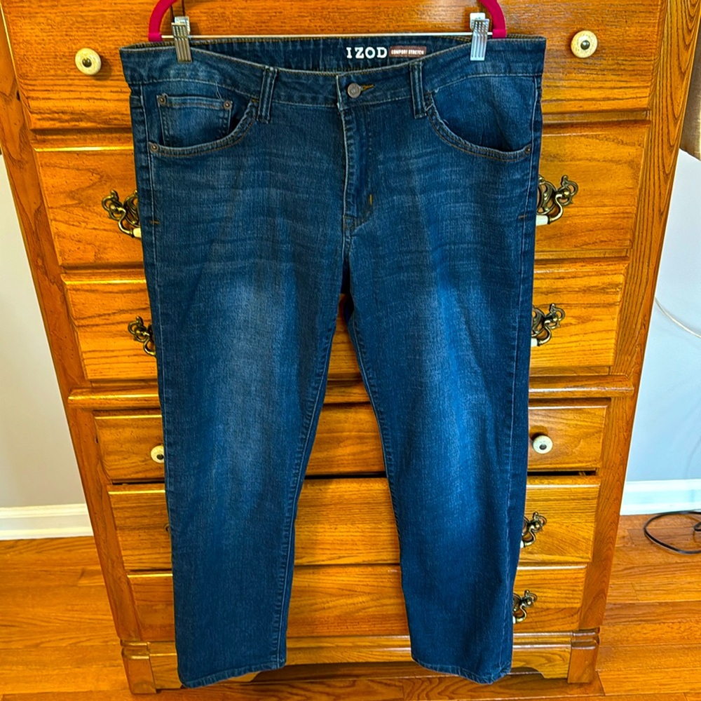 IZOD MEN’S COMFORT STRETCH Straight Fit Jeans